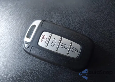 2009 Hyundai Genesis 3.8L from USA, damaged, VIN KMHGC46EX9U046565